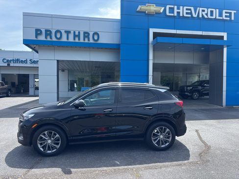Used 2022 Buick Encore GX Select w/ Sport Touring Package FWD image 1