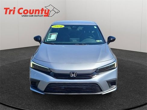Used 2024 Honda Civic Sport image 2