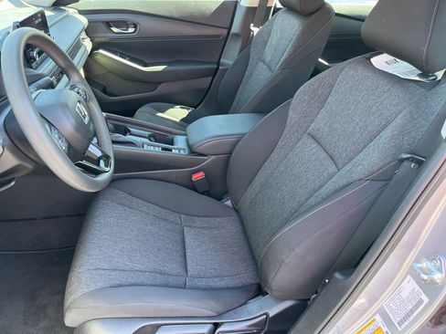 Certified 2025 Honda Accord LX image 15