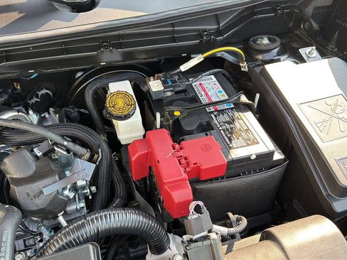 Used 2026 Nissan Kicks SV w/ SV Premium Package FWD image 35