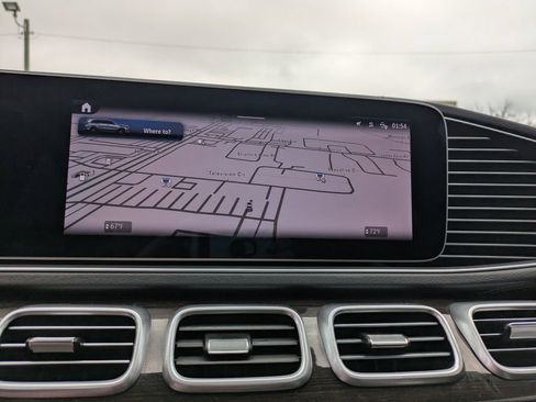 Used 2025 Mercedes-Benz GLS 450 4MATIC image 26