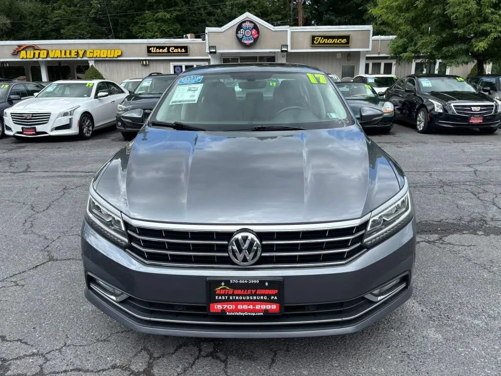 Used 2017 Volkswagen Passat 1.8T SE FWD image 3