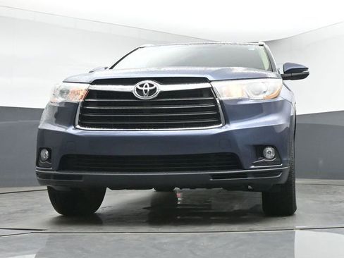 Used 2016 Toyota Highlander XLE FWD image 12