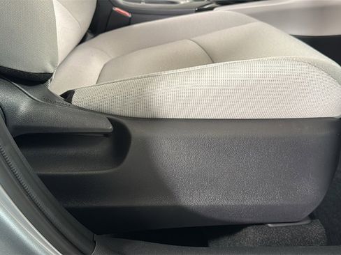 New 2025 Toyota Corolla Cross L image 20