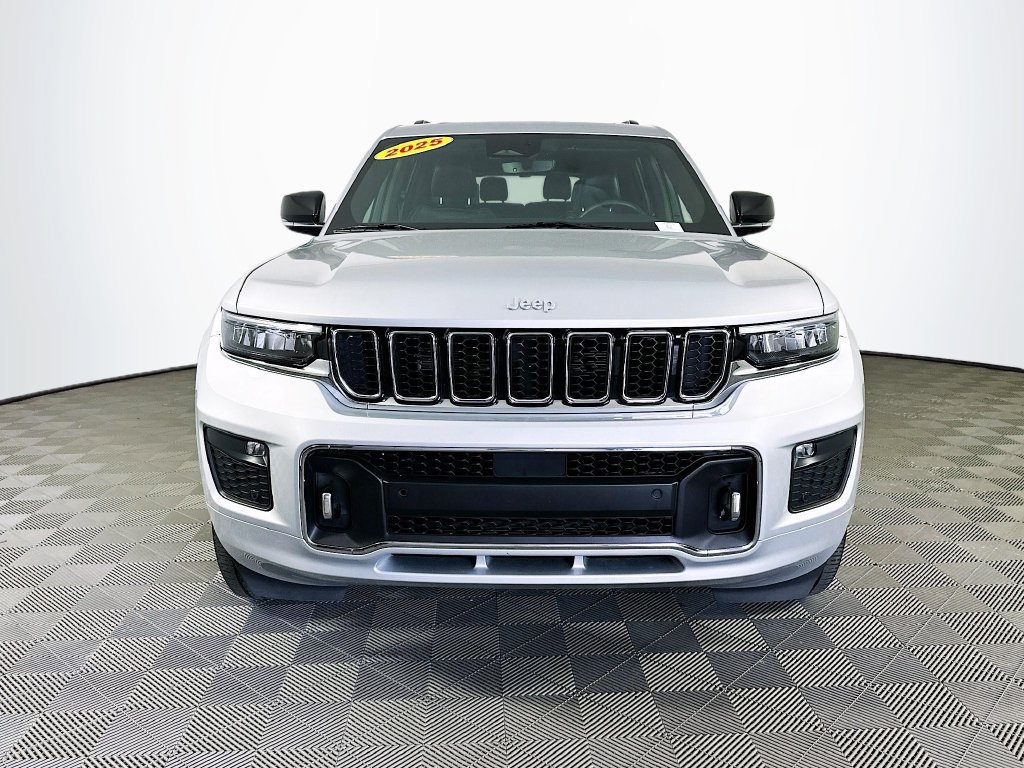 Certified 2025 Jeep Grand Cherokee L Overland w/ Rear Seat Video Group I AWD/4WD image 4