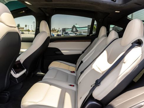 Used 2022 Tesla Model X AWD/4WD image 26
