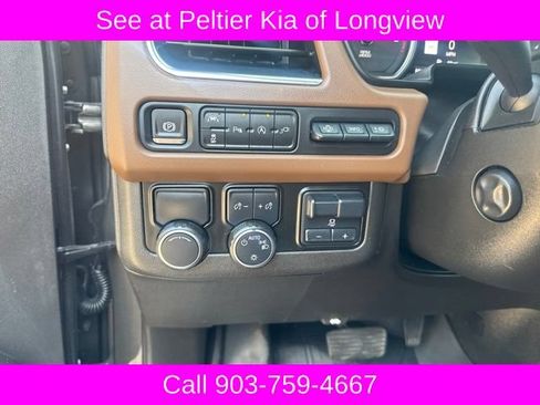 Used 2021 Chevrolet Tahoe High Country w/ Premium Package RWD image 18