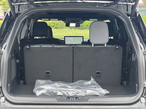 New 2026 Ford Explorer ST AWD/4WD image 23