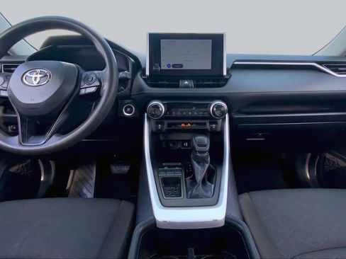 Used 2024 Toyota RAV4 XLE FWD image 15