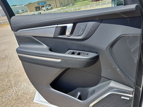 New 2026 Buick Enclave Preferred w/ Power Package FWD image 13