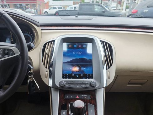 Used 2011 Buick LaCrosse CXL AWD/4WD image 23