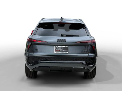 New 2026 Audi Q3 quattro 2.0T AWD/4WD image 4