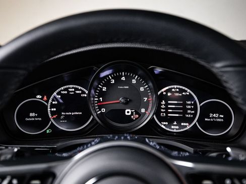 Certified 2023 Porsche Cayenne Platinum Edition AWD/4WD image 15