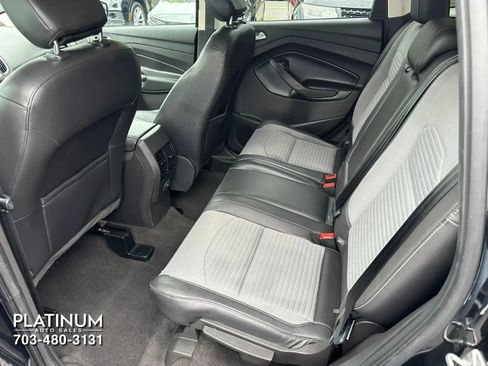 Used 2018 Ford Escape SE w/ SE Sport Appearance Package AWD/4WD image 16