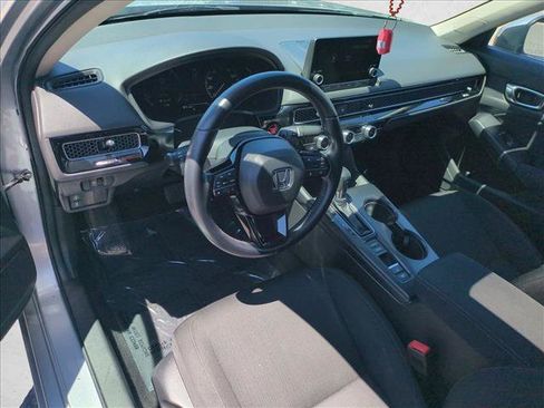 Used 2023 Honda Civic EX image 10