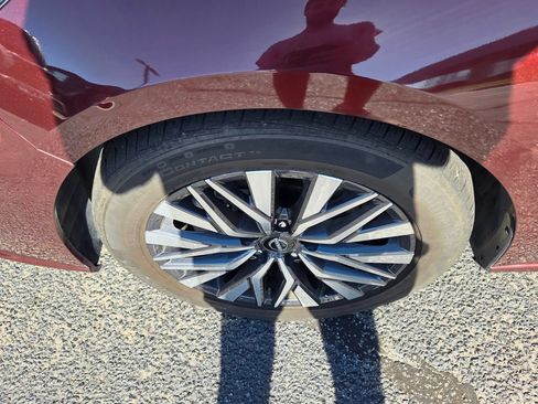 Used 2023 Nissan Altima 2.5 SV FWD image 18