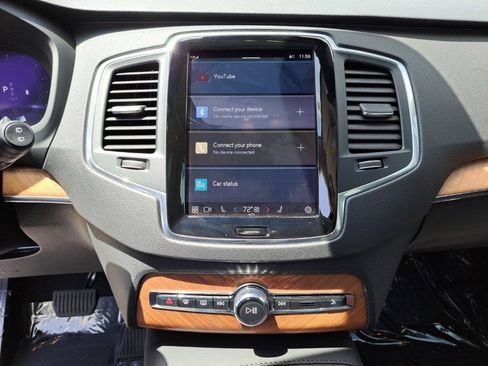 Used 2023 Volvo XC90 B6 Core image 21