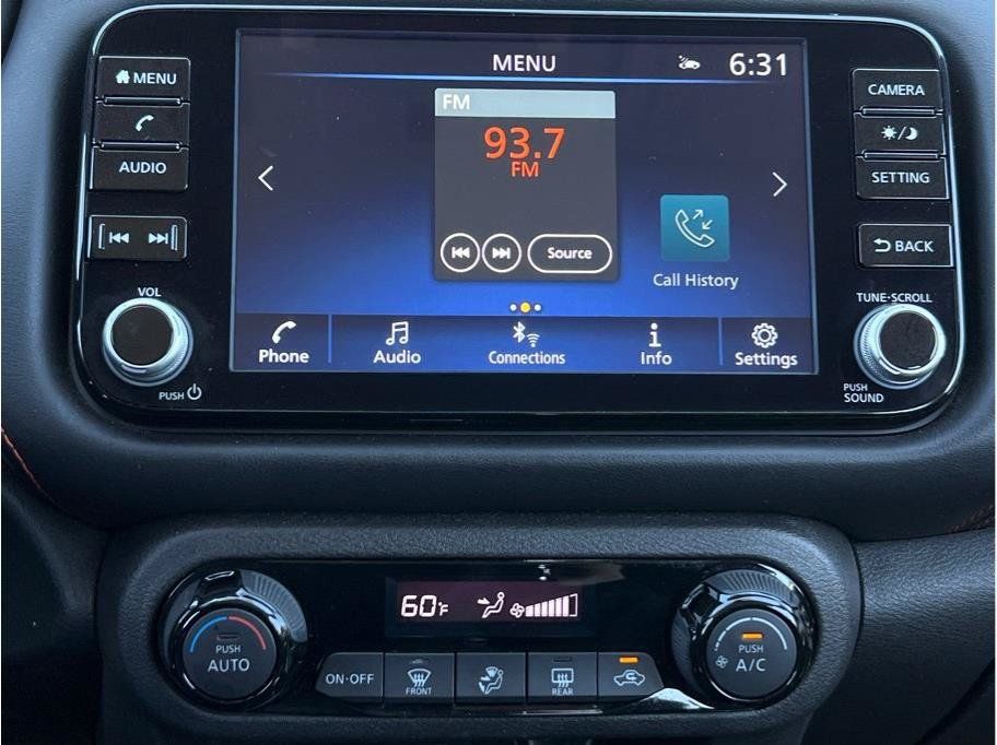 Used 2024 Nissan Kicks SR FWD image 15