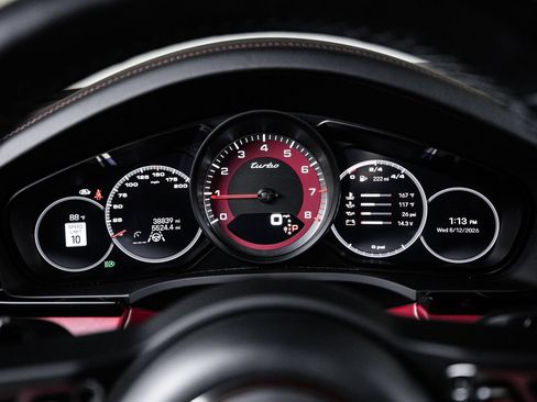 Certified 2022 Porsche Cayenne Turbo AWD/4WD image 15