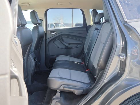 Used 2018 Ford Escape SE w/ SE Sport Appearance Package image 27