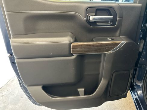 Used 2021 Chevrolet Silverado 1500 RST image 21