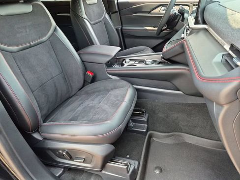 Certified 2025 Ford Explorer ST AWD/4WD image 43