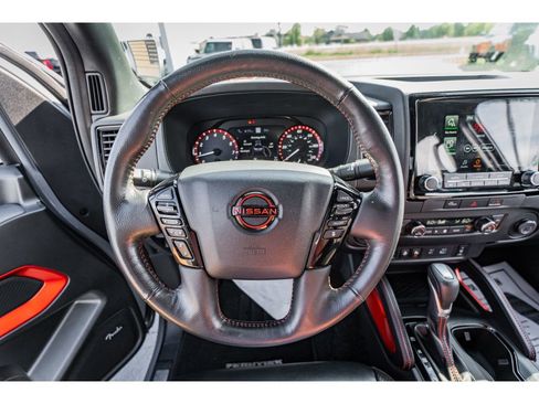 Used 2023 Nissan Frontier PRO-4X w/ Pro-4X Premium Package image 11