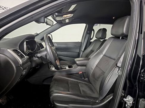 Used 2021 Jeep Grand Cherokee Laredo X AWD/4WD image 14