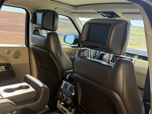 Used 2014 Land Rover Range Rover HSE image 28