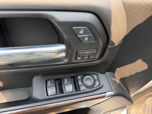 Used 2022 Chevrolet Silverado 3500 High Country AWD/4WD image 20