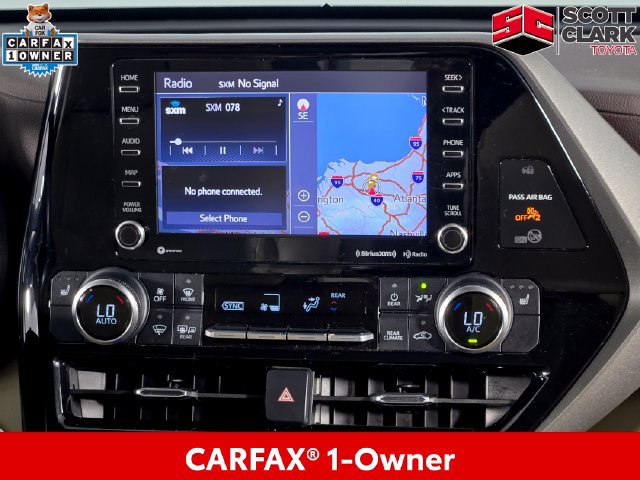 Used 2021 Toyota Highlander XLE FWD image 24