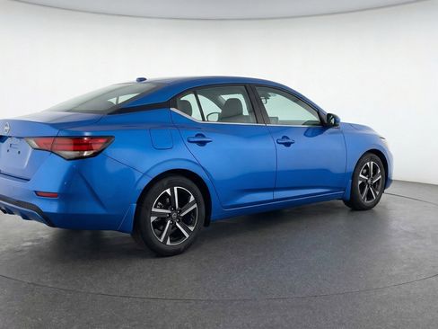 Used 2025 Nissan Sentra SV image 9