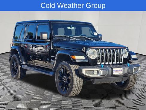 Used 2022 Jeep Wrangler Unlimited Sahara w/ Cold Weather Group AWD/4WD image 3