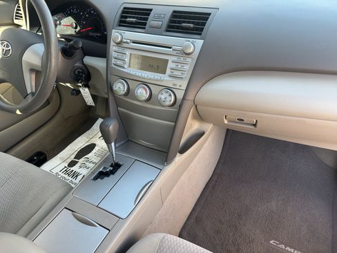 Used 2011 Toyota Camry LE w/ LE Extra-Value Pkg FWD image 32