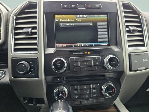 Used 2015 Ford F150 Lariat w/ Equipment Group 502A Luxury image 5