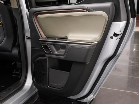 Used 2022 Rivian R1T Launch Edition image 51