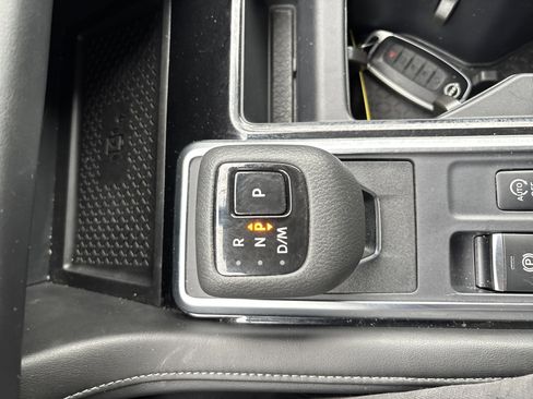 Used 2025 Nissan Pathfinder SL w/ SL Premium Package image 25