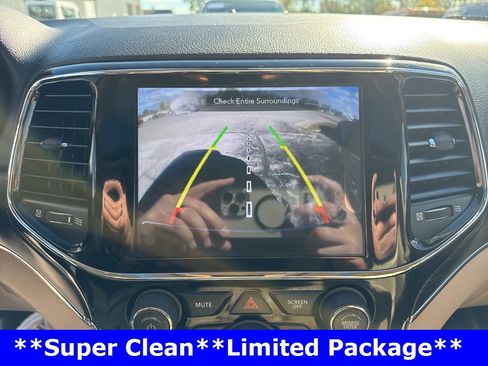 Used 2020 Jeep Grand Cherokee Limited w/ Premium Lighting Group image 35