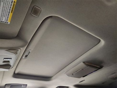 Used 2018 GMC Yukon XL Denali w/ Denali Ultimate Package image 24