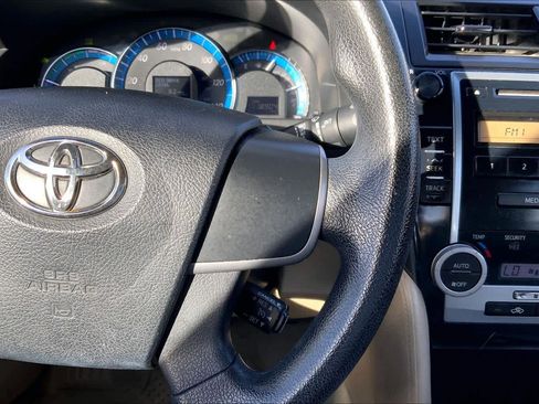 Used 2012 Toyota Camry LE image 23