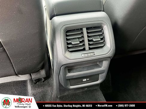 Used 2023 Volkswagen Taos SEL AWD/4WD image 13