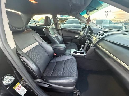 Used 2012 Toyota Camry SE image 23