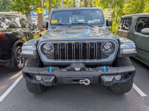 Used 2024 Jeep Wrangler Unlimited Rubicon 4xe AWD/4WD image 6