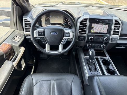 Used 2015 Ford F150 Platinum w/ Equipment Group 701A Luxury AWD/4WD image 13