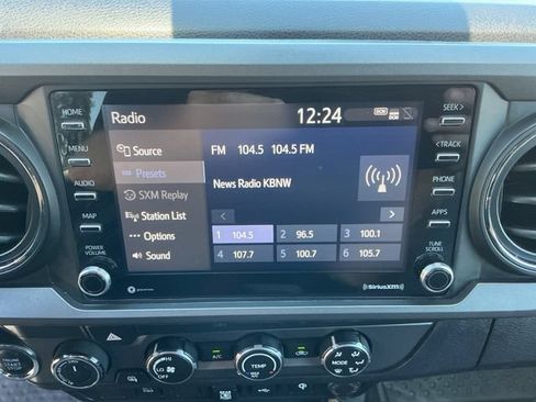 Certified 2020 Toyota Tacoma TRD Off-Road AWD/4WD image 15