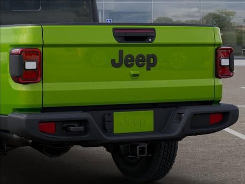 New 2025 Jeep Gladiator Sport image 13