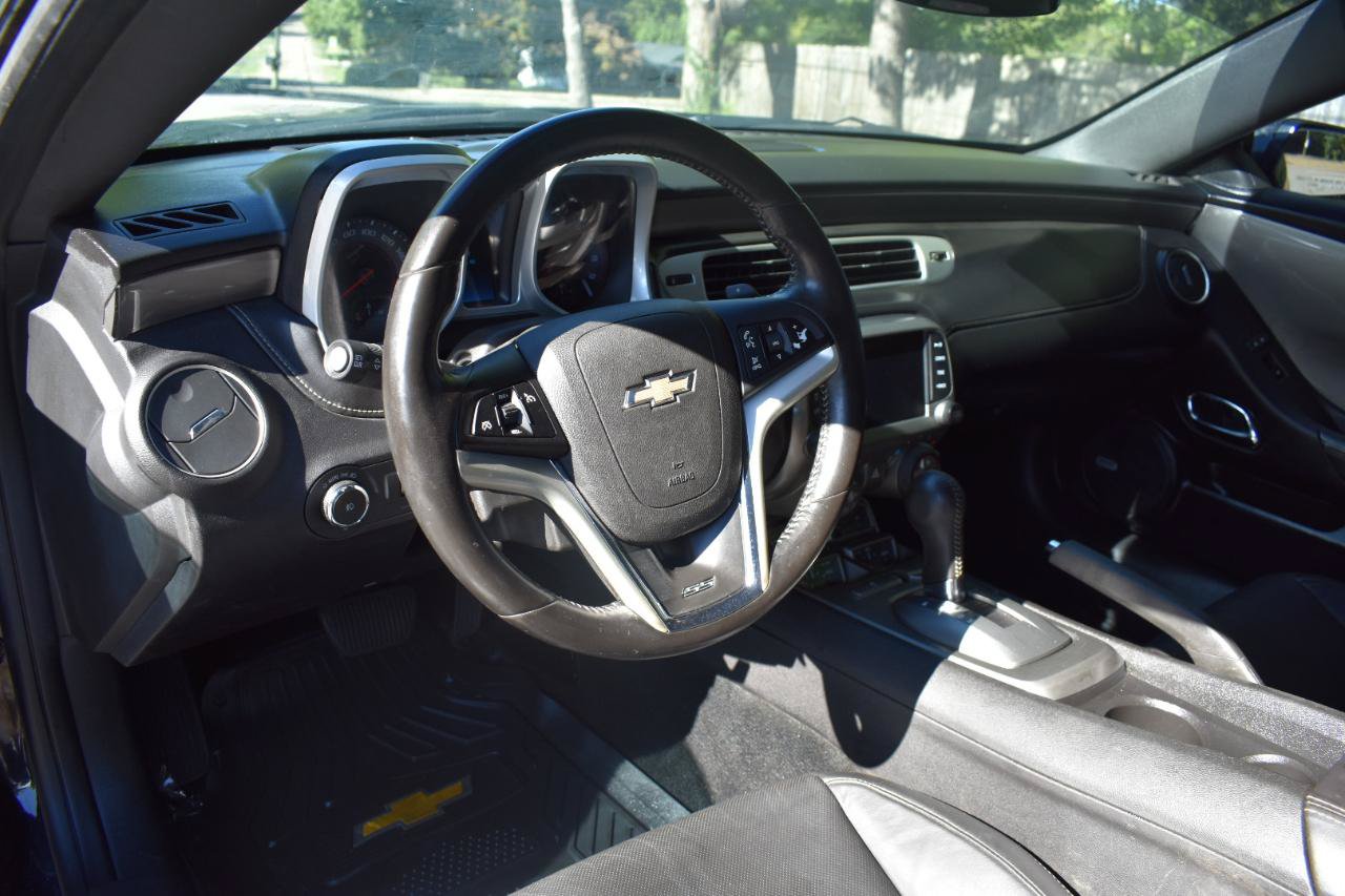 Used 2015 Chevrolet Camaro SS w/ RS Package RWD image 13