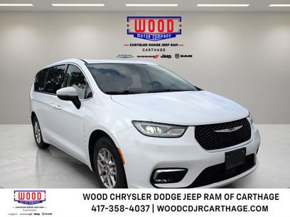 Used 2023 Chrysler Pacifica Touring-L