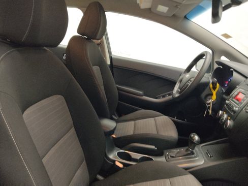 Used 2016 Kia Forte LX FWD image 21