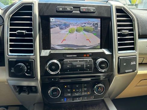 Used 2017 Ford F250 Lariat w/ Chrome Package AWD/4WD image 31